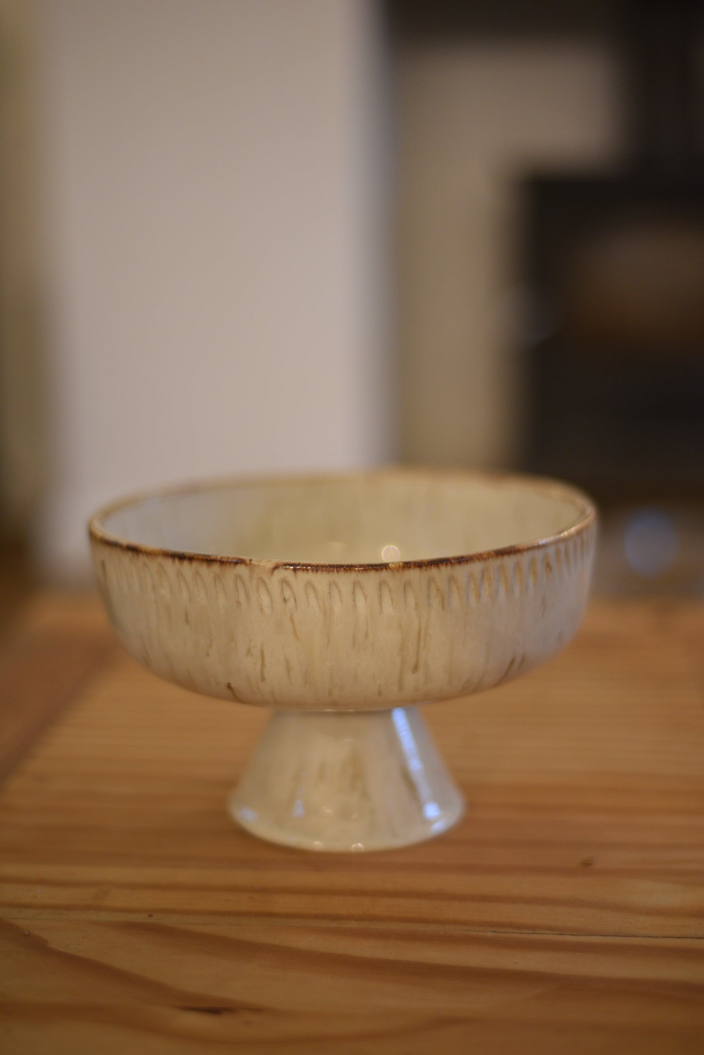 Medium Pedestal Bowl